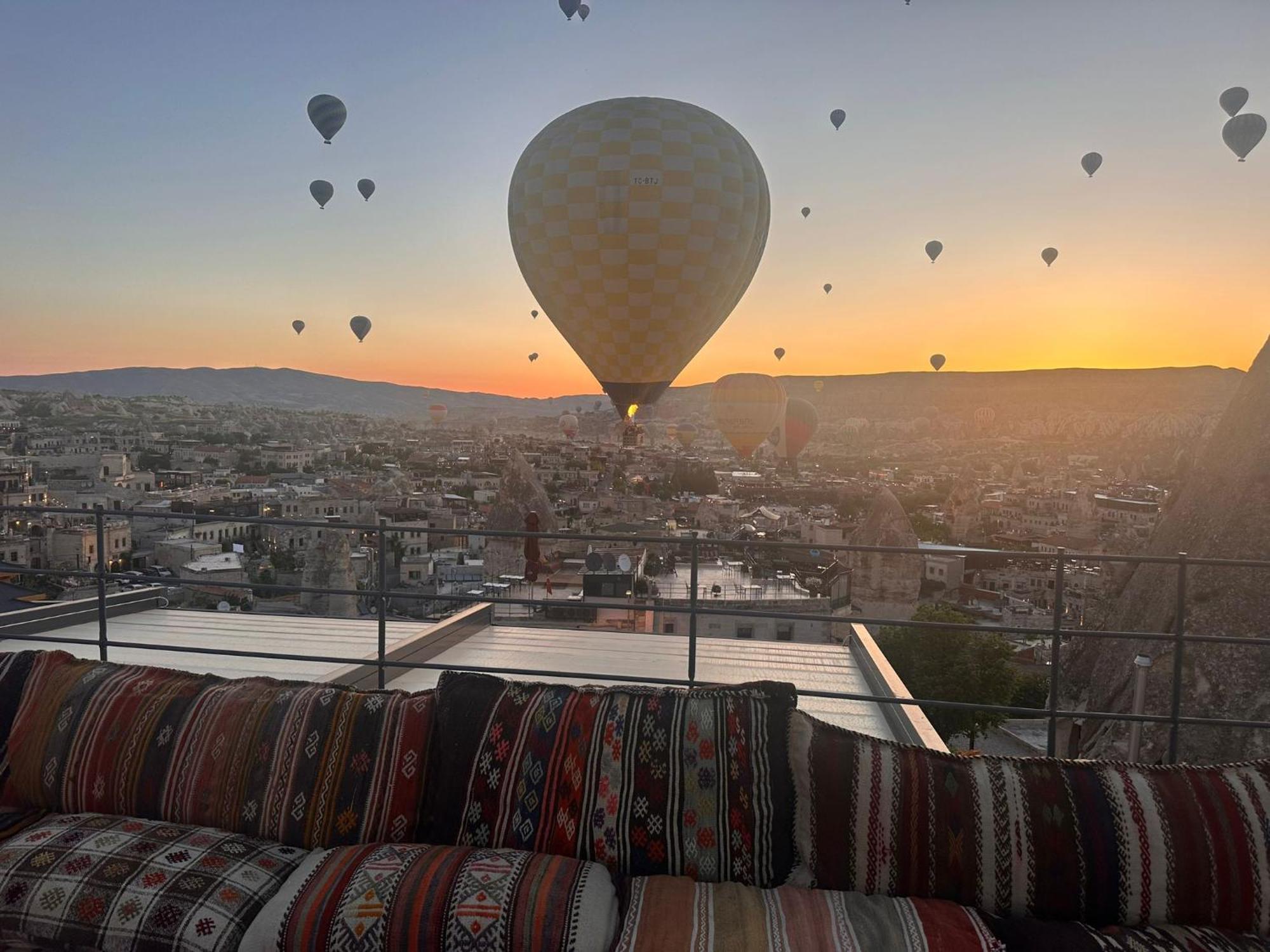 Hira Cave Hotel Гьореме Екстер'єр фото